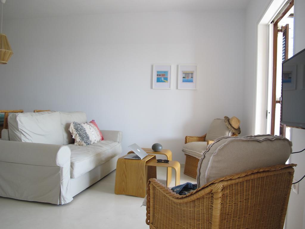 Seafront Calista Beach House With Garden Glyfada  Exterior photo