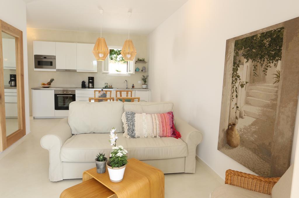 Seafront Calista Beach House With Garden Glyfada  Exterior photo